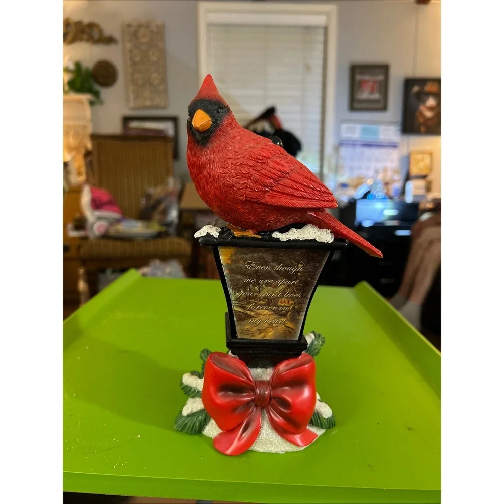 Thomas Kinkade Forever In My Heart Cardinal Lantern Memorial Figurine see chip